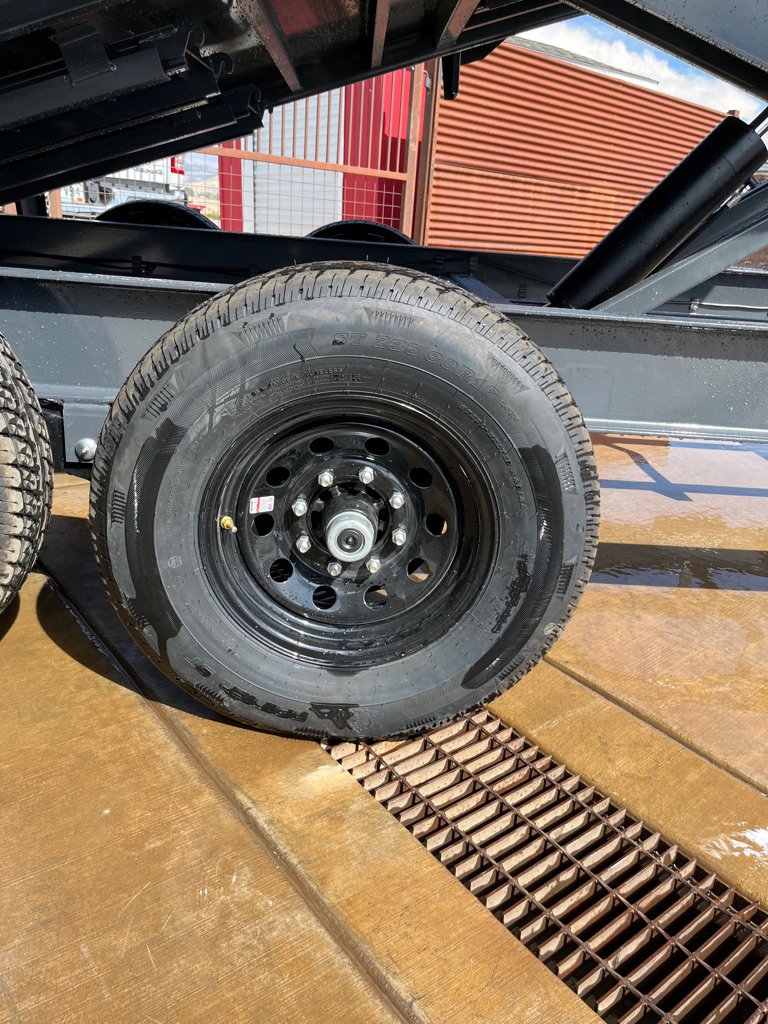 25 LAMAR 83X16TADUMP DT - Image 12