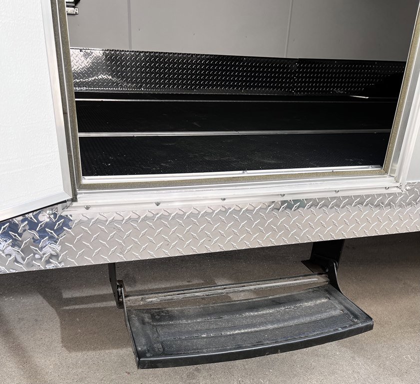 23 TNT RT10228XTSPD ET - Image 15