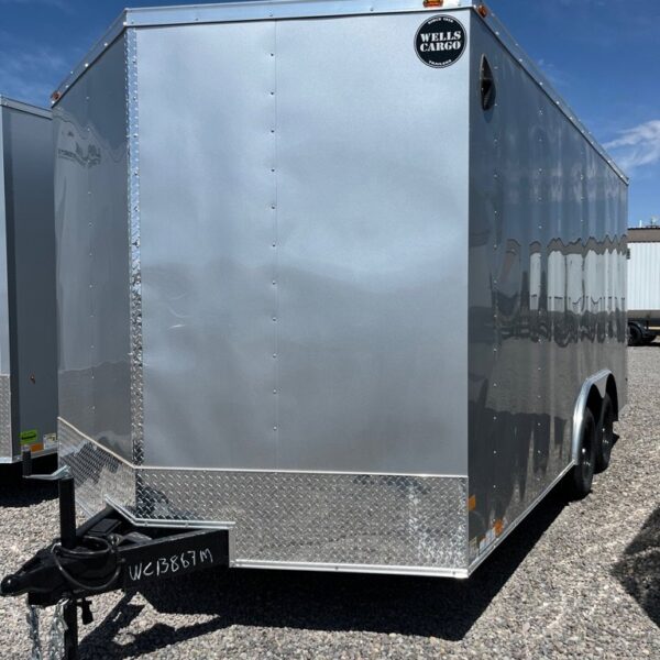 25 WELLS CARGO FT8516T2 ET