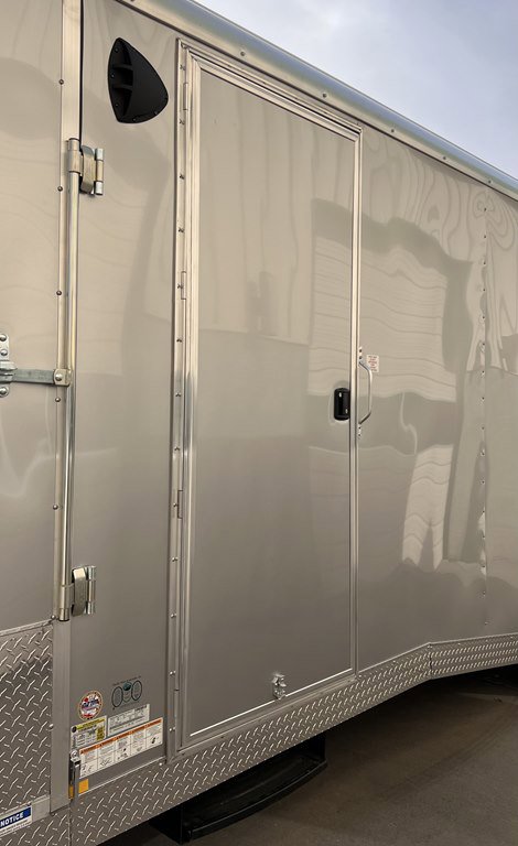 23 TNT RT10228XTSPD ET - Image 12