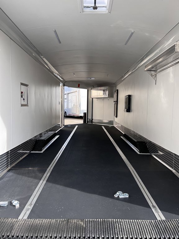 23 TNT RT10228XTSPD ET - Image 29