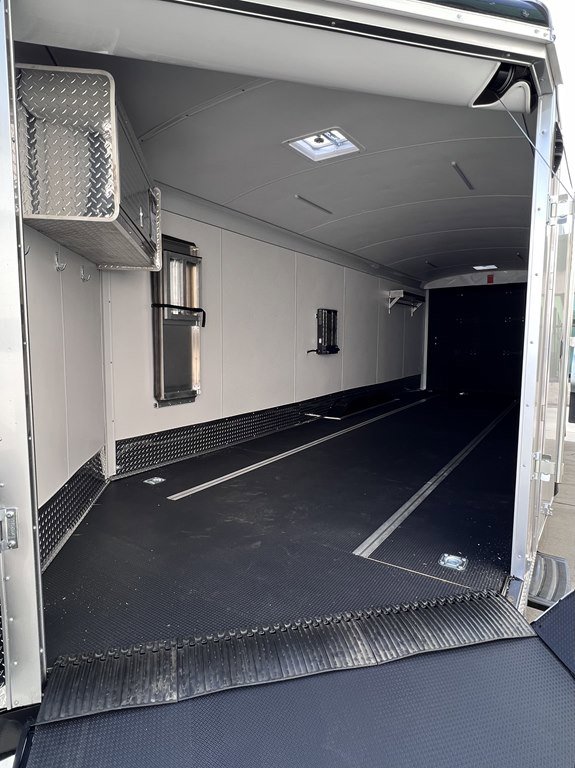 23 TNT RT10228XTSPD ET - Image 27