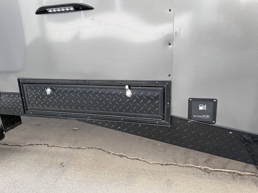 23 TNT RT10228XTSPH ET - Image 26