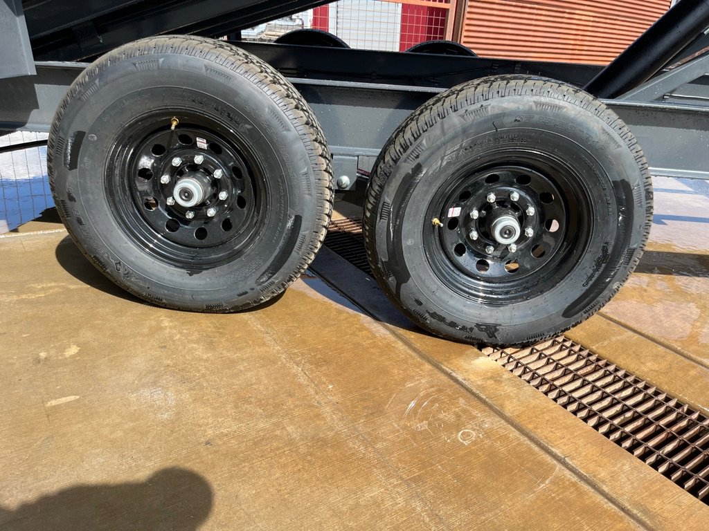 25 LAMAR 83X16TADUMP DT - Image 13