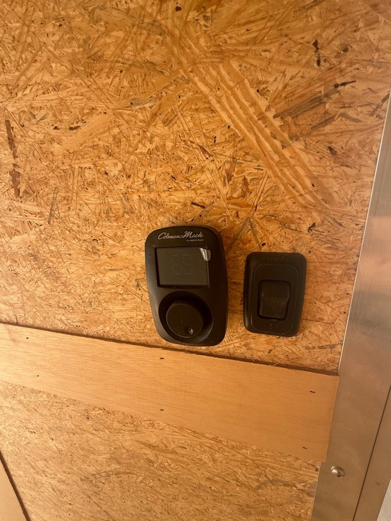 25 WELLS CARGO WHD8516T3 ET - Image 8